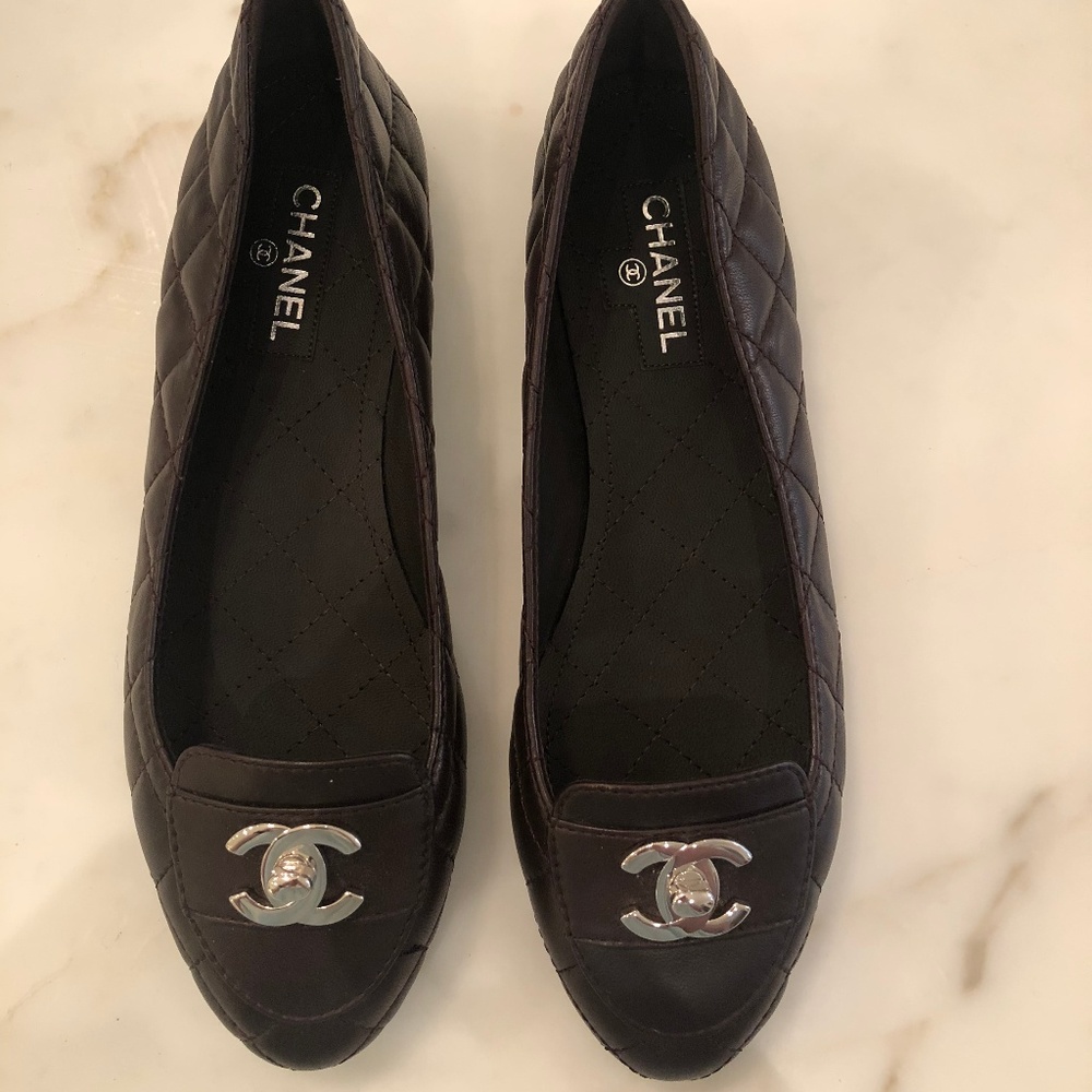 Chanel Brown Quilted Turn Lock Loafer Flats 36.5